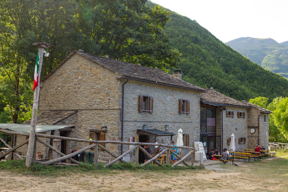 rifugio i taburri, vicino alle cascate del doccione