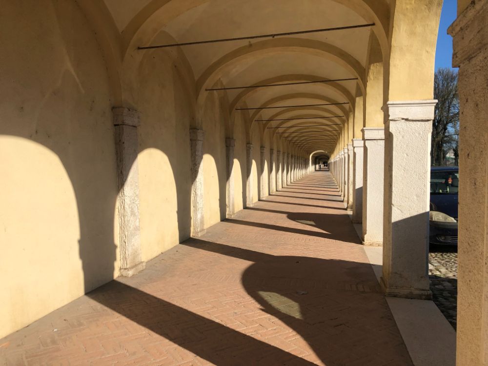 loggia dei cappuccini comacchio