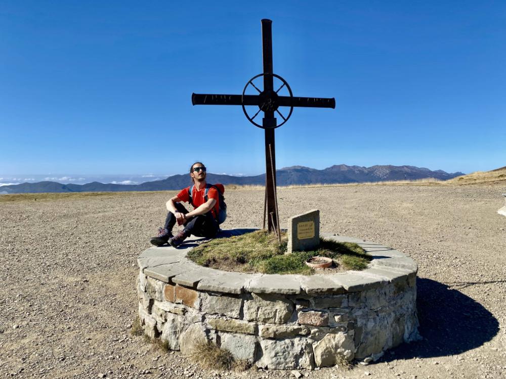 trekking al passo della croce arcana in appennino modenese