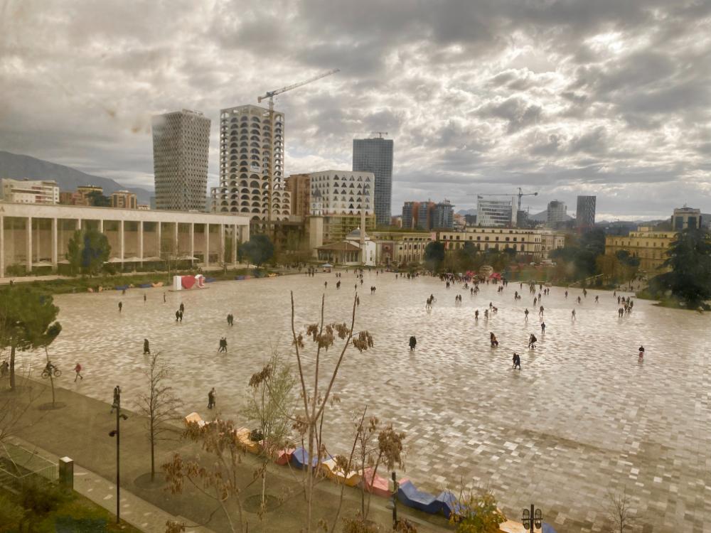 piazza scenderbeg tirana in 3 giorni