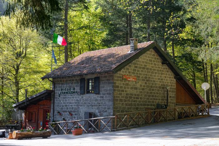 rifugio segavecchia in appennino emiliano